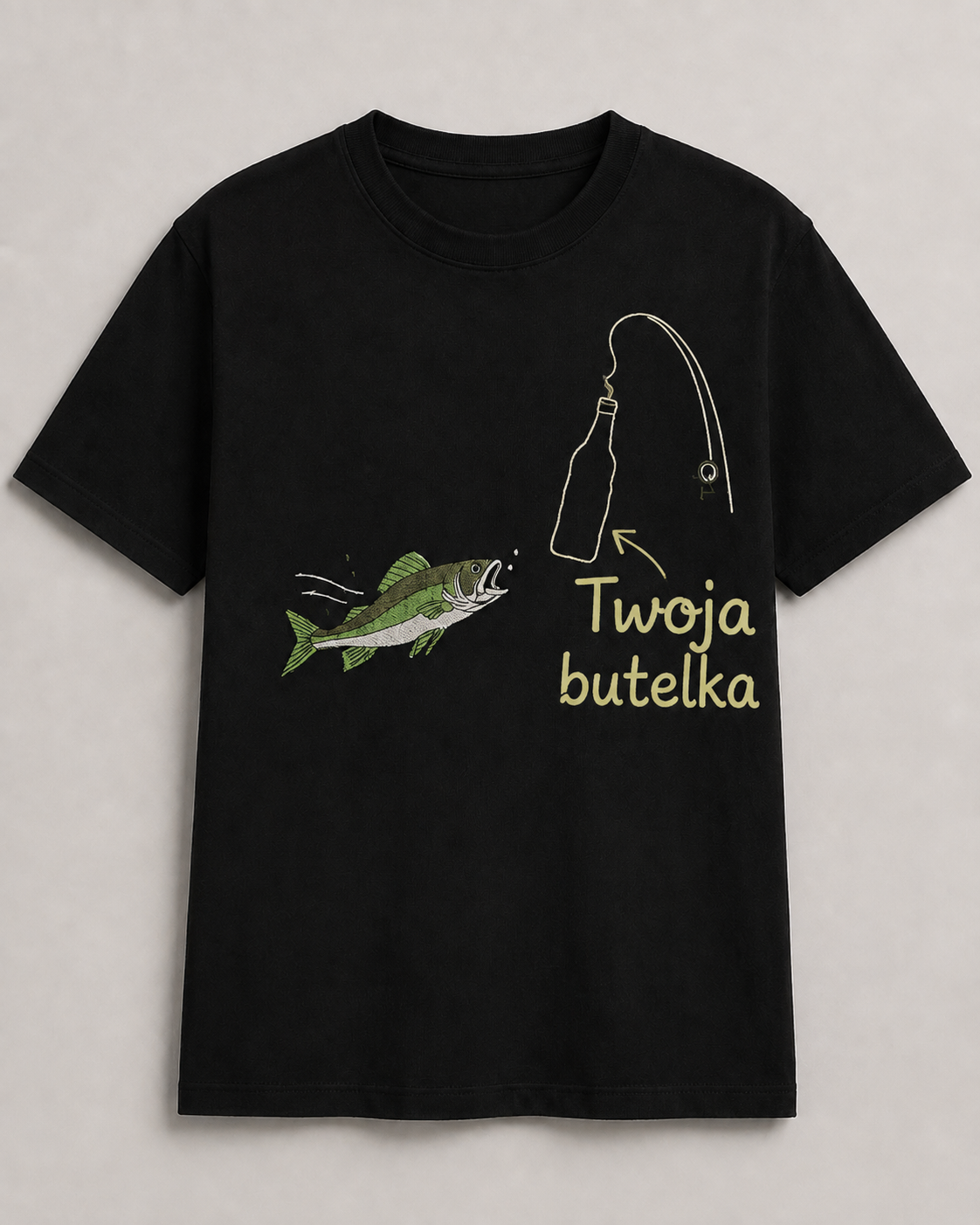 Personalizowana koszulka z haftem – ryba i Twoja butelka